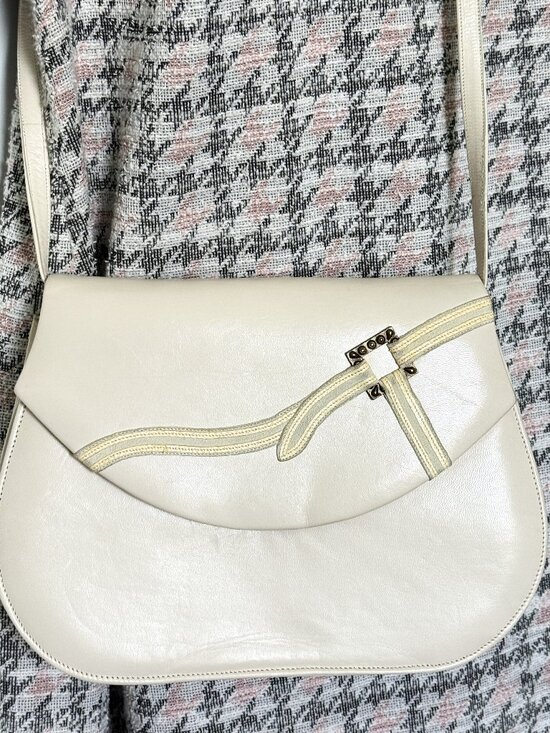 Bally Handbags - Bally crossbody bag Vintage women's milk color leather made in Italy